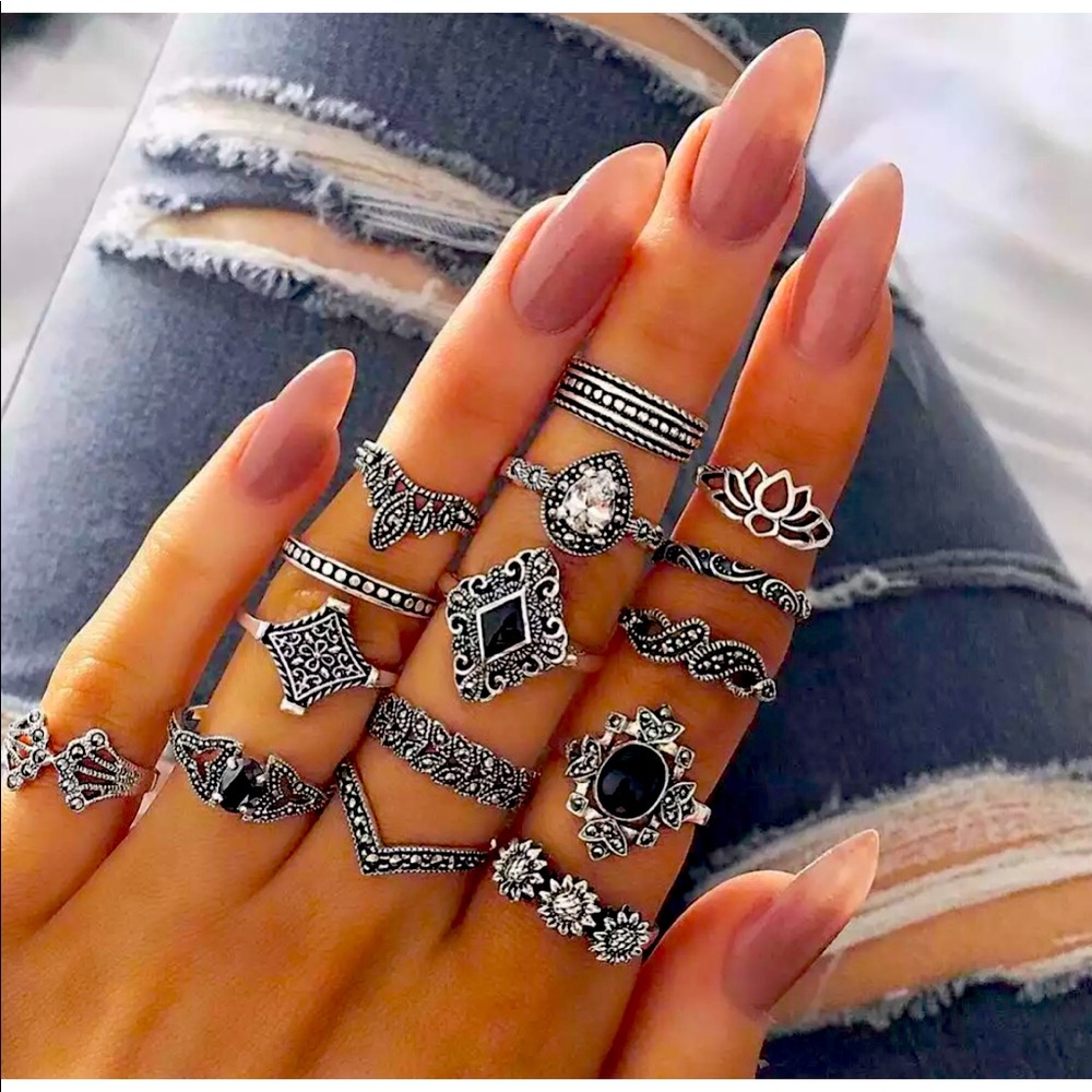 🔥15 pc Boho Ring Set - Black & Silver Tone